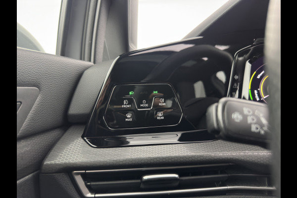 Volkswagen Golf 1.4 eHybrid GTE (INCL-BTW) *PANO | NAVI | CRUISE | VIRTUAL | 18 INCH ALU*