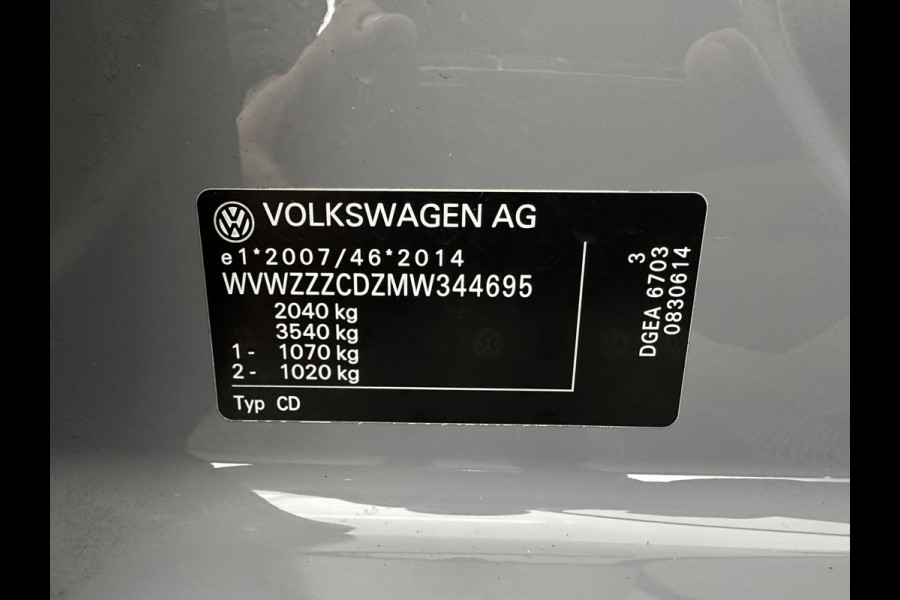 Volkswagen Golf 1.4 eHybrid GTE (INCL-BTW) *PANO | NAVI | CRUISE | VIRTUAL | 18 INCH ALU*