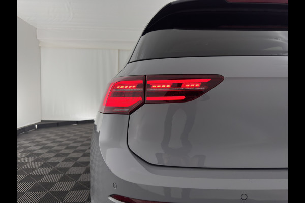 Volkswagen Golf 1.4 eHybrid GTE (INCL-BTW) *PANO | NAVI | CRUISE | VIRTUAL | 18 INCH ALU*