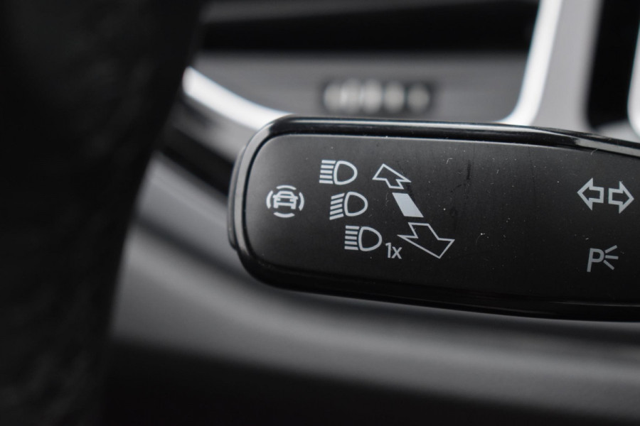 Volkswagen Polo 1.0 TSI R-Line DSG IQ LED Clima Virtual Carplay