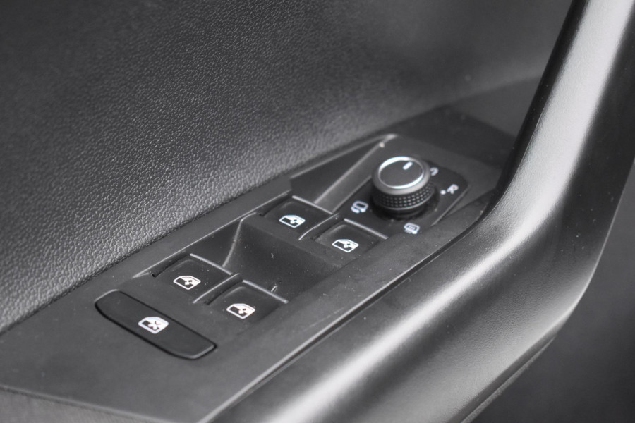 Volkswagen Polo 1.0 TSI R-Line DSG IQ LED Clima Virtual Carplay