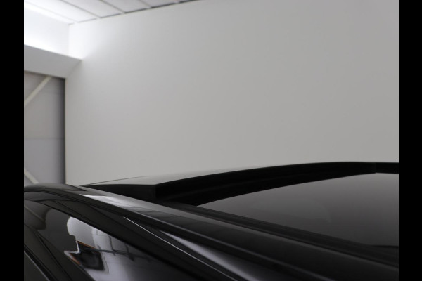 Volvo XC40 Recharge P8 AWD R Design | Panoramadak | Leder | 360 Camera | Stoelverwarming | Harman/Kardon | Memory | Carplay | Adaptive cruise | Keyless | Navigatie | Full LED