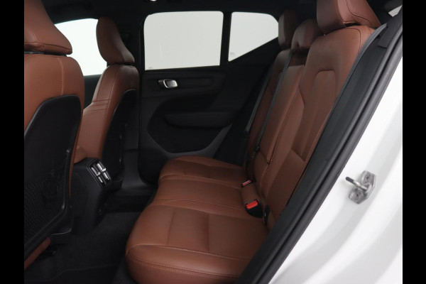 Volvo XC40 Recharge P8 AWD R Design | Panoramadak | Leder | 360 Camera | Stoelverwarming | Harman/Kardon | Memory | Carplay | Adaptive cruise | Keyless | Navigatie | Full LED