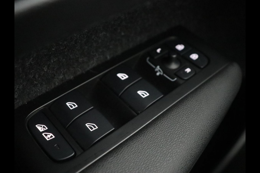 Volvo XC40 Recharge P8 AWD R Design | Panoramadak | Leder | 360 Camera | Stoelverwarming | Harman/Kardon | Memory | Carplay | Adaptive cruise | Keyless | Navigatie | Full LED