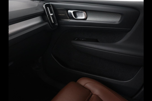 Volvo XC40 Recharge P8 AWD R Design | Panoramadak | Leder | 360 Camera | Stoelverwarming | Harman/Kardon | Memory | Carplay | Adaptive cruise | Keyless | Navigatie | Full LED