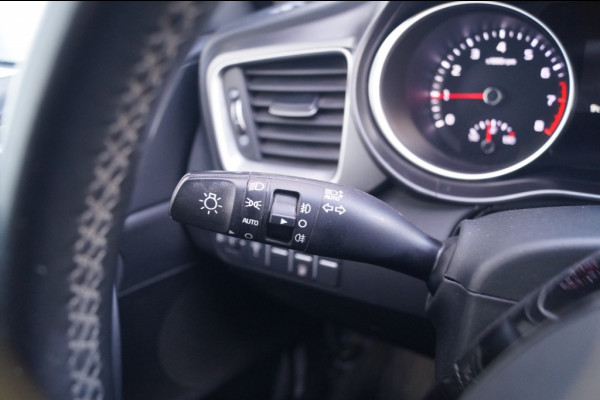 Kia Ceed SW 1.0 T-GDi DynamicLine -NAVI-ECC-CAM-TREKHAAK-