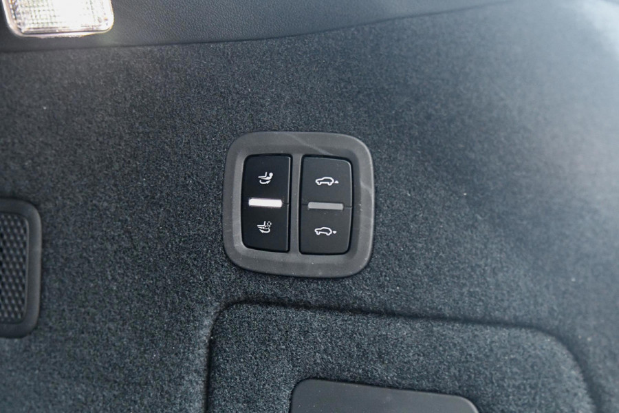 Porsche Cayenne Coupé 3.0 E-Hybrid. GT Pakket. Carbon, Leder, Softcl, Luchtv, BTW, ACC, 360, 18 Weg, Trekh, Bose, Keyless, Stuurvw