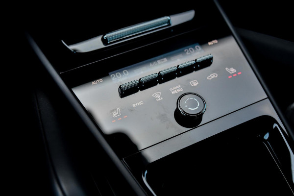 Porsche Cayenne Coupé 3.0 E-Hybrid. GT Pakket. Carbon, Leder, Softcl, Luchtv, BTW, ACC, 360, 18 Weg, Trekh, Bose, Keyless, Stuurvw