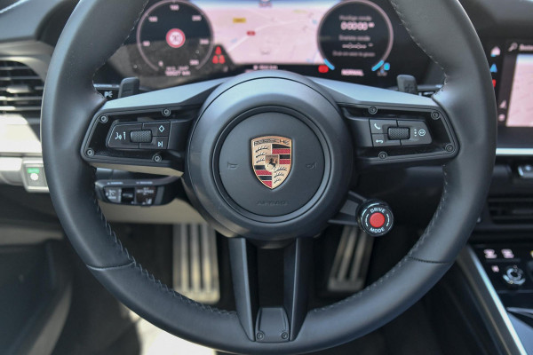 Porsche 911 3.0 Carrera MY25. BTW. Sport Design, Chrono, Lift, Pano, SportUitl, Leder, HD-Matrix, 14 Weg, Koeling, 360, ACC, Bose!