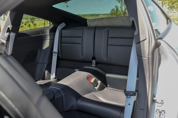 Porsche 911 3.0 Carrera MY25. BTW. Sport Design, Chrono, Lift, Pano, SportUitl, Leder, HD-Matrix, 14 Weg, Koeling, 360, ACC, Bose!