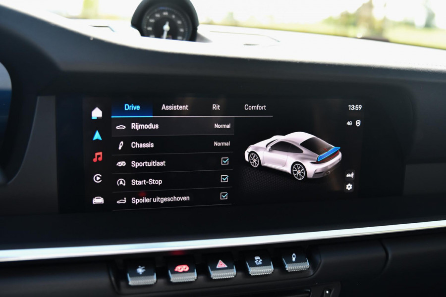 Porsche 911 3.0 Carrera MY25. BTW. Sport Design, Chrono, Lift, Pano, SportUitl, Leder, HD-Matrix, 14 Weg, Koeling, 360, ACC, Bose!