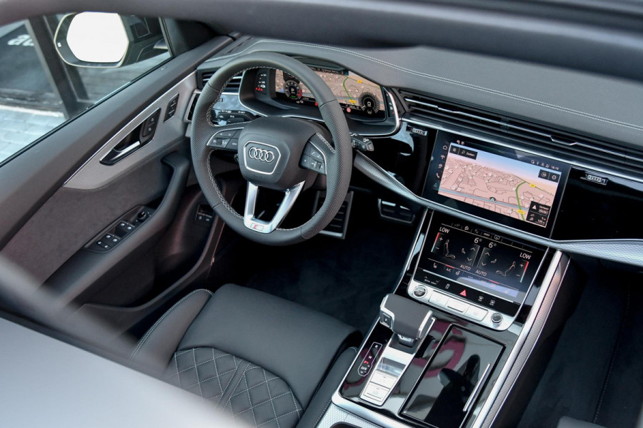 Audi Q8 60 TFSI e quattro Pro Line S Competition. RS Zetels, 4W Sturing, Softclose, Pano, Laser, B&O, 360 3D, Trekh, Keyless, 23"!