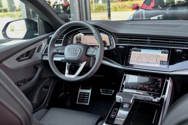 Audi Q8 60 TFSI e quattro Pro Line S Competition. RS Zetels, 4W Sturing, Softclose, Pano, Laser, B&O, 360 3D, Trekh, Keyless, 23"!