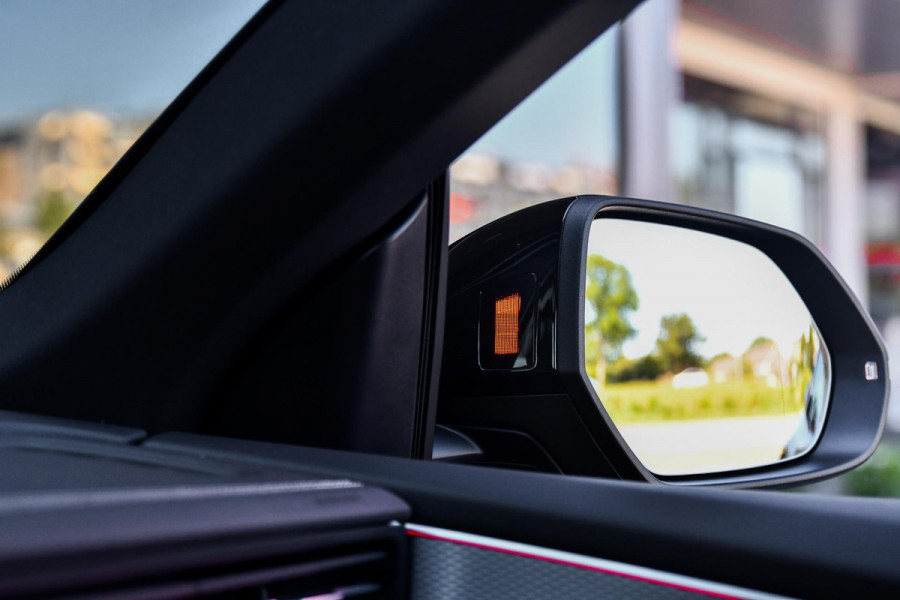 Audi Q8 60 TFSI e quattro Pro Line S Competition. RS Zetels, 4W Sturing, Softclose, Pano, Laser, B&O, 360 3D, Trekh, Keyless, 23"!