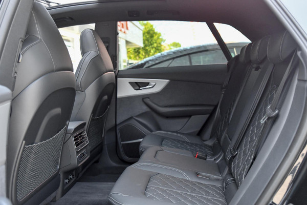 Audi Q8 60 TFSI e quattro Pro Line S Competition. RS Zetels, 4W Sturing, Softclose, Pano, Laser, B&O, 360 3D, Trekh, Keyless, 23"!