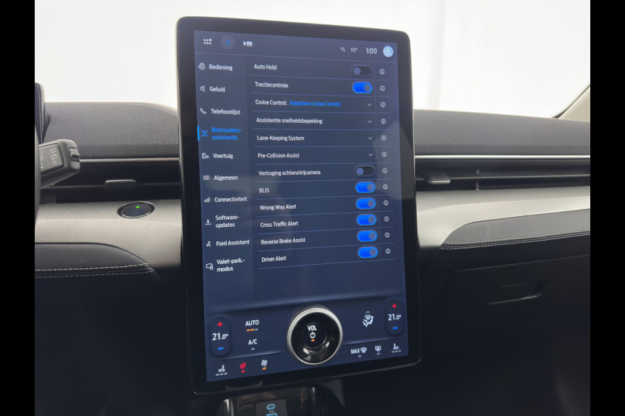 Ford Mustang Mach-E RWD 75 kWh (3-Fase) {SOH-93%} (INCL-BTW) Aut. *LUXURY-LEATHER | FULL-LED | DAB+ | DIGI-COCKPIT | KEYLESS | NAVI-FULLMAP | TOPVIEW | LANE-ASSIST | BLINDSPOT | CARPLAY | HEATED-COMFORTSEATS | PRIVACY-GLASS |TOWBAR | 18"ALU*