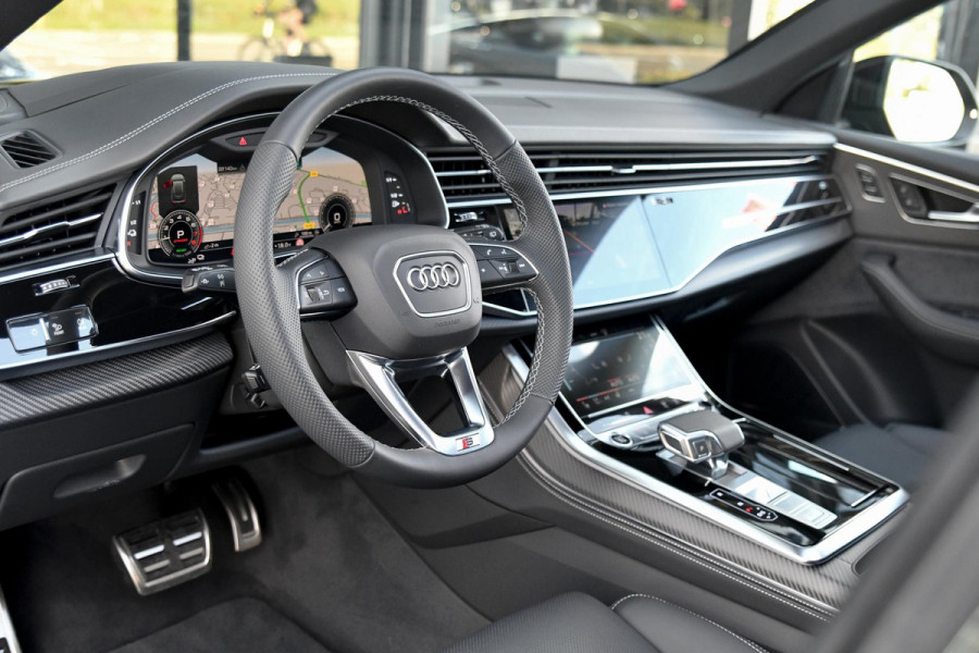Audi Q8 60 TFSI e quattro Pro Line S Competition. RS Zetels, Massage, Carbon, 4W sturing, Softcl, Pano, Koeling, HUD, B&O, Trekh!