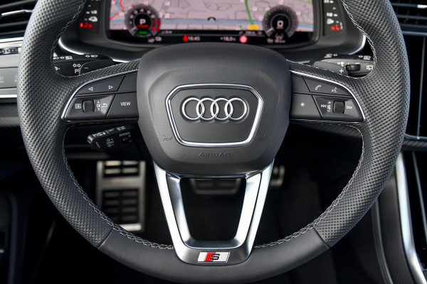 Audi Q8 60 TFSI e quattro Pro Line S Competition. RS Zetels, Massage, Carbon, 4W sturing, Softcl, Pano, Koeling, HUD, B&O, Trekh!