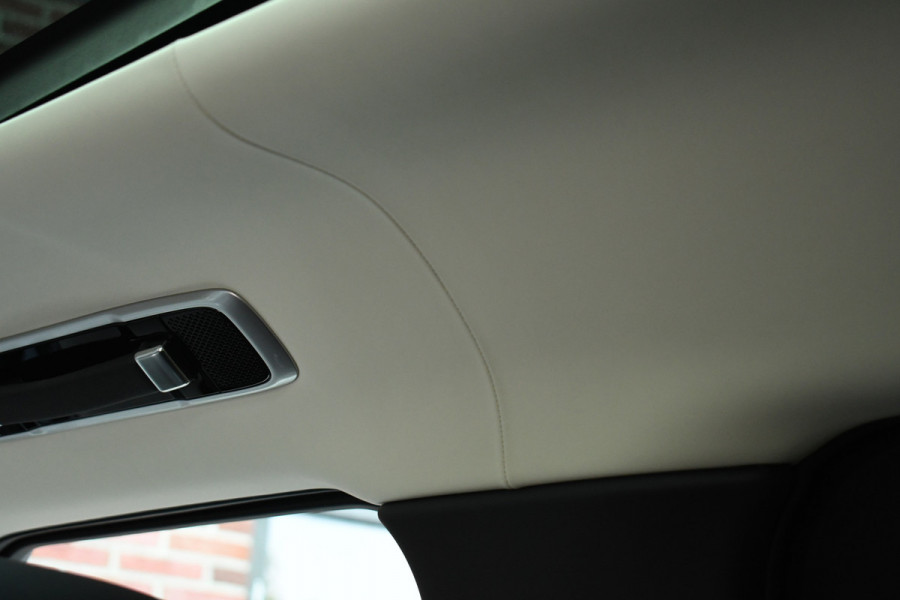 Land Rover Range Rover P510e Autobiography NL-auto | Trekhaak | 2xTV | Alarm5