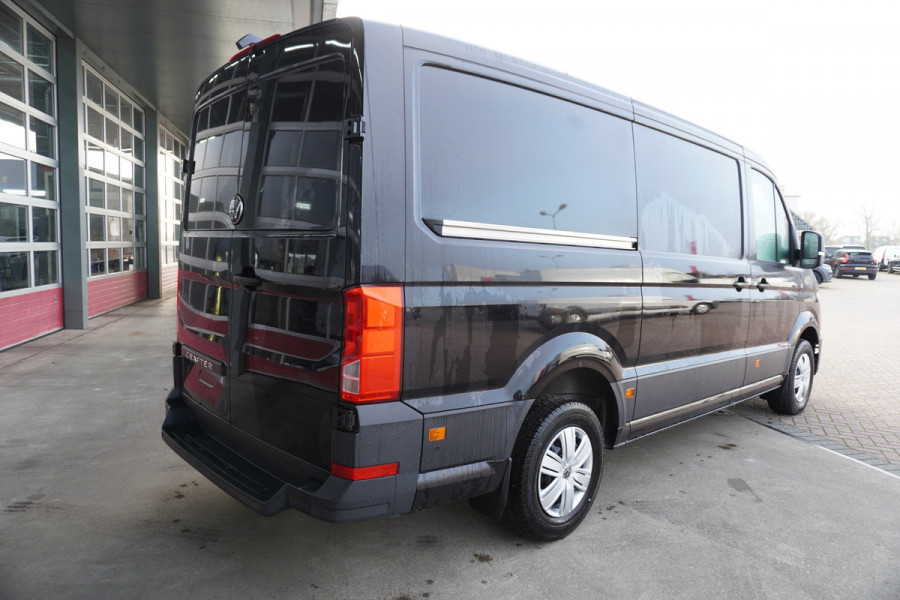 Volkswagen Crafter 35 2.0 TDI 177PK L3H2 Facelift L3H2 Automaat nr. V148 | Airco | Cruise | Navi | Camera