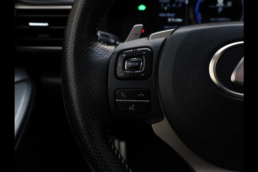 Lexus RC 300h F SPORT Line | Mark Levinson | Stoelventilatie | Safety Pac