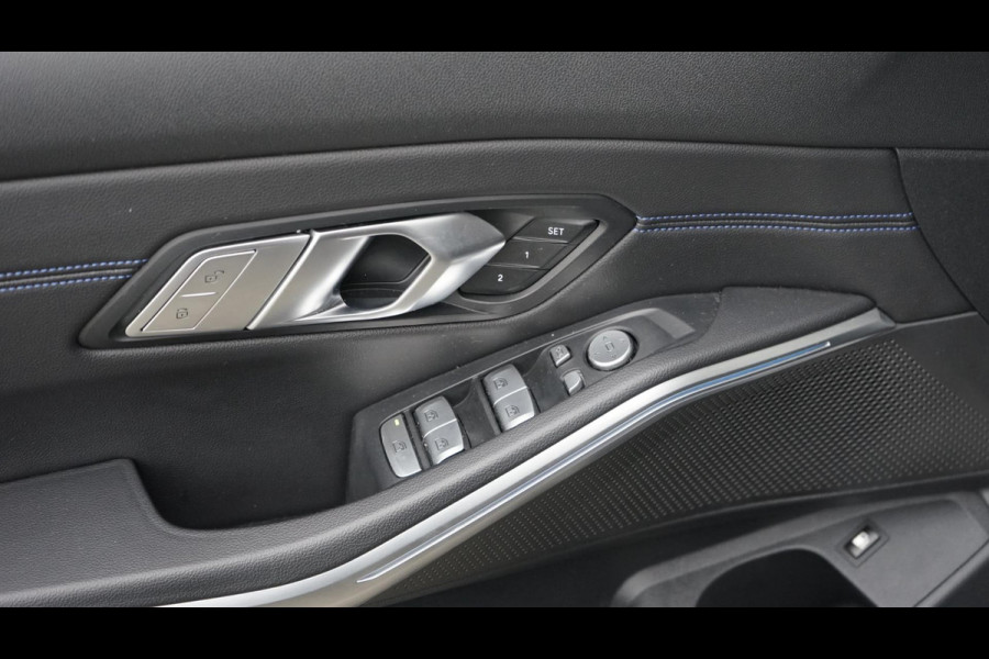 BMW 3-serie 320e M-Sport Shadow Line AUTOMAAT-360 CAMERA-ALCANTARA-AMBIANCE-CARBON-CRUISE-FULL LED-KEYLESS-MEMORY-PANORAMA