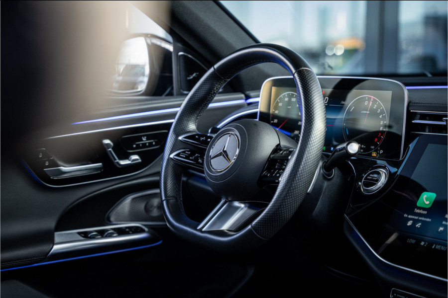 Mercedes-Benz E-Klasse E300 e AMG Line - Origineel NL | Panorama | Passenger Display | Burmester | Memory