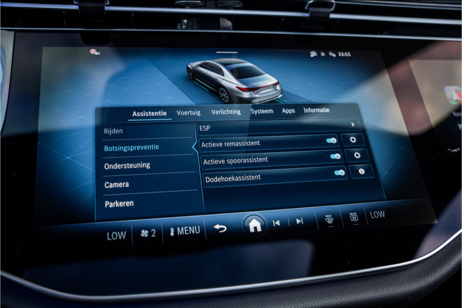 Mercedes-Benz E-Klasse E300 e AMG Line - Origineel NL | Panorama | Passenger Display | Burmester | Memory