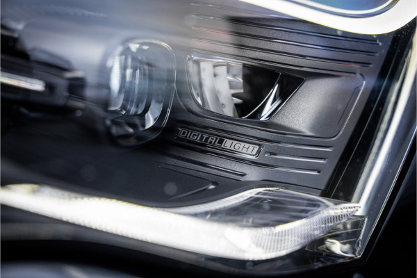 Mercedes-Benz E-Klasse E300 e AMG Line - Origineel NL | Panorama | Passenger Display | Burmester | Memory