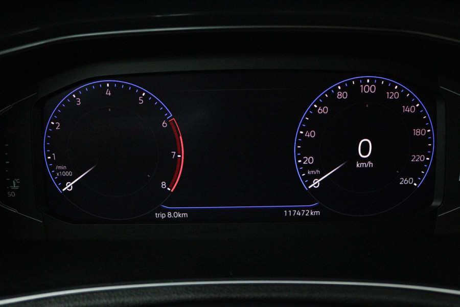Volkswagen T-Roc 1.5 TSI Sport Business R (DIGITALE COCKPIT, STOELVERWARMING, NAVIGATIE, CRUISE ADAPTIEF, PARKEERSENSOREN)