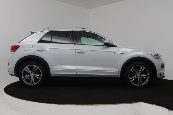 Volkswagen T-Roc 1.5 TSI Sport Business R (DIGITALE COCKPIT, STOELVERWARMING, NAVIGATIE, CRUISE ADAPTIEF, PARKEERSENSOREN)
