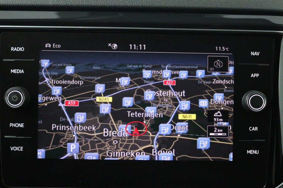 Volkswagen T-Roc 1.5 TSI Sport Business R (DIGITALE COCKPIT, STOELVERWARMING, NAVIGATIE, CRUISE ADAPTIEF, PARKEERSENSOREN)