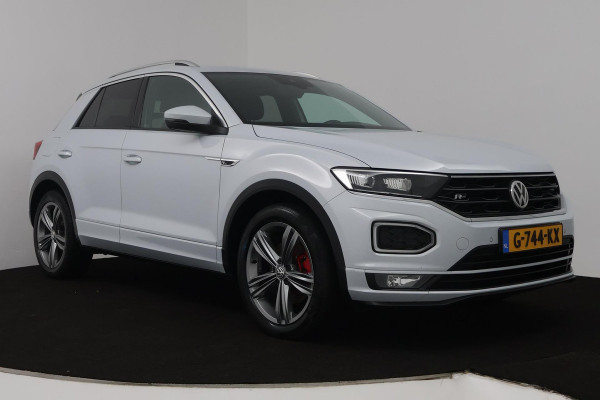 Volkswagen T-Roc 1.5 TSI Sport Business R (DIGITALE COCKPIT, STOELVERWARMING, NAVIGATIE, CRUISE ADAPTIEF, PARKEERSENSOREN)