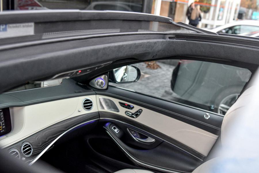 Mercedes-Benz S-Klasse 560 e AMG Lang. Burm High End, Massage, Koeling, Pano, Alcantara hemel, Softcl, HUD, Distro+, Memory, 360!