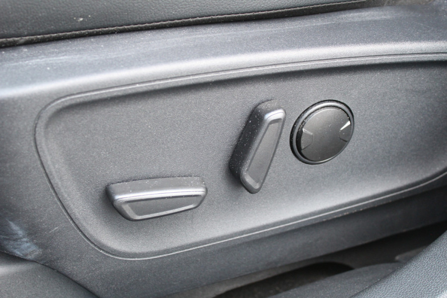 Ford Kuga 2.5 PHEV ST-Line X | Trekhaak | B&O | BLIS | Navigatie | Winterpack