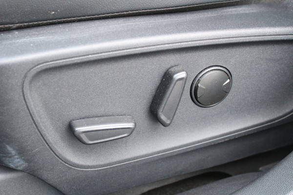 Ford Kuga 2.5 PHEV ST-Line X | Trekhaak | B&O | BLIS | Navigatie | Winterpack