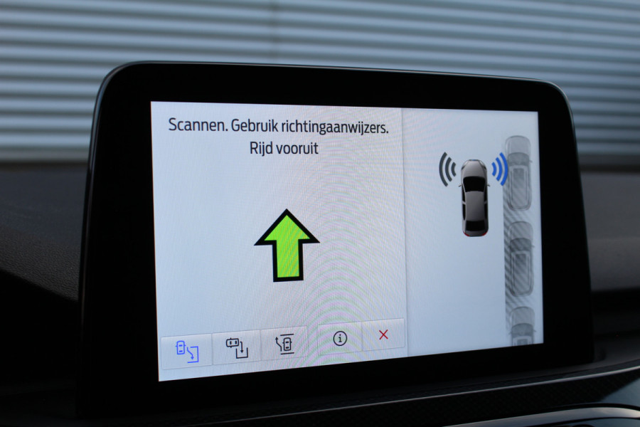 Ford Kuga 2.5 PHEV ST-Line X | Trekhaak | B&O | BLIS | Navigatie | Winterpack