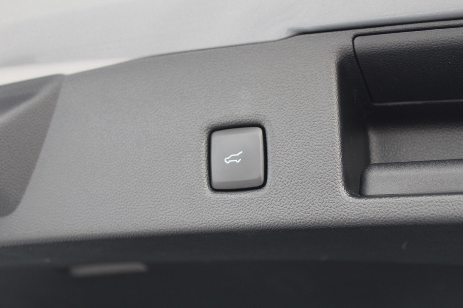 Ford Kuga 2.5 PHEV ST-Line X | Trekhaak | B&O | BLIS | Navigatie | Winterpack