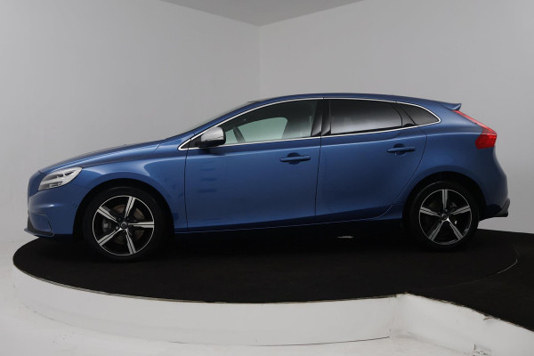 Volvo V40 1.5 T3 Polar+ Sport (TREKHAAK, STOELVERWARMING, ACHTERUITRIJCAMERA, AUTOMAAT, NAVIGATIE, PARKEERSENSOREN)