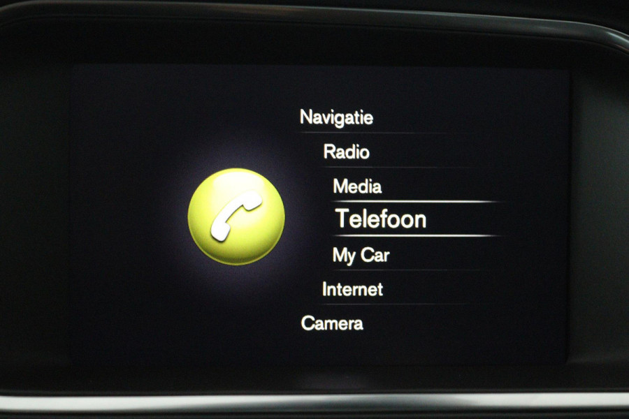 Volvo V40 1.5 T3 Polar+ Sport (TREKHAAK, STOELVERWARMING, ACHTERUITRIJCAMERA, AUTOMAAT, NAVIGATIE, PARKEERSENSOREN)