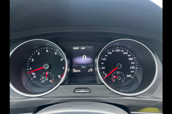 Volkswagen Tiguan 1.4 TSI Comfortline Business | ACC + Trekhaak + Airco Nu € 12.950,-!!!