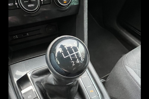 Volkswagen Tiguan 1.4 TSI Comfortline Business | ACC + Trekhaak + Airco Nu € 12.950,-!!!