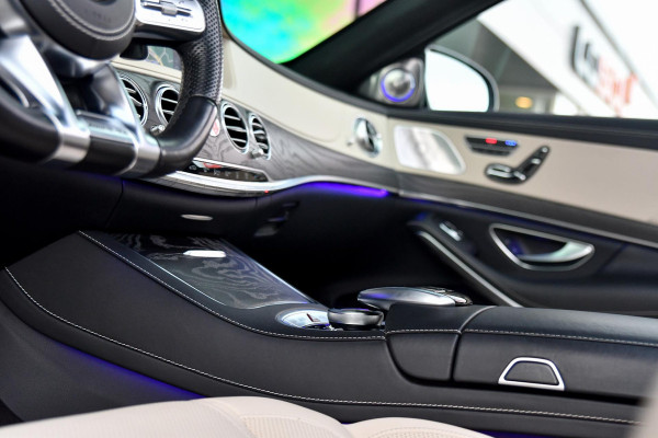 Mercedes-Benz S-Klasse 560 e AMG Lang. Burm High End, Massage, Koeling, Pano, Alcantara hemel, Softcl, HUD, Distro+, Memory, 360!