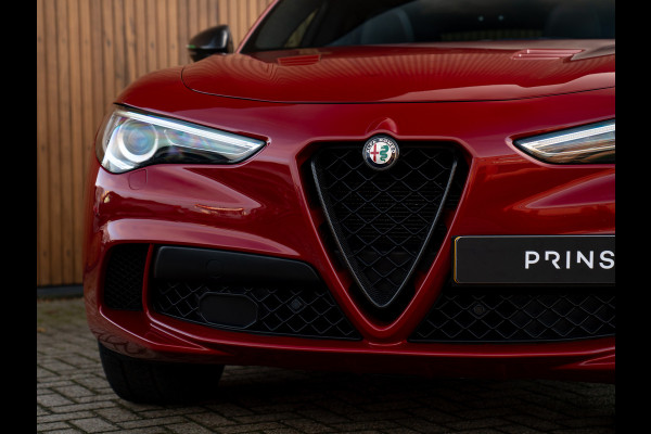 Alfa Romeo Stelvio 2.9 V6 AWD Quadrifoglio | Adapt. cruise | Veel carbon! | Pano-dak | Harman/Kardon | NL-auto