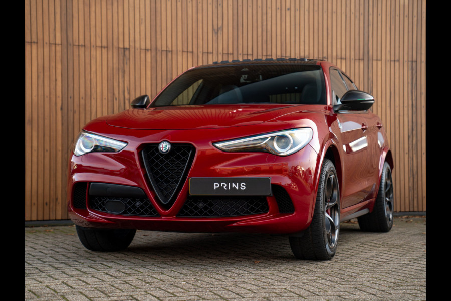 Alfa Romeo Stelvio 2.9 V6 AWD Quadrifoglio | Adapt. cruise | Veel carbon! | Pano-dak | Harman/Kardon | NL-auto