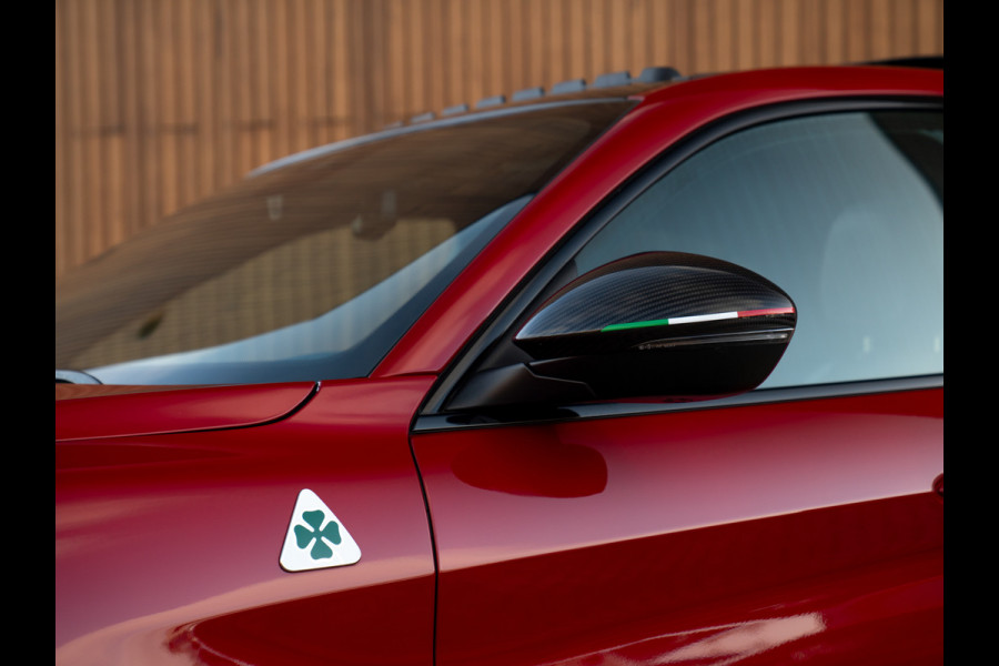 Alfa Romeo Stelvio 2.9 V6 AWD Quadrifoglio | Adapt. cruise | Veel carbon! | Pano-dak | Harman/Kardon | NL-auto