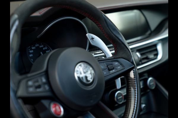 Alfa Romeo Stelvio 2.9 V6 AWD Quadrifoglio | Adapt. cruise | Veel carbon! | Pano-dak | Harman/Kardon | NL-auto