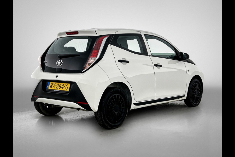 Toyota Aygo 1.0 VVT-i x-fun / Airconditioning / Elec. Pakket / Radio-Usb / Bluetooth / Apk 10-2026