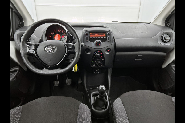 Toyota Aygo 1.0 VVT-i x-fun / Airconditioning / Elec. Pakket / Radio-Usb / Bluetooth / Apk 10-2026