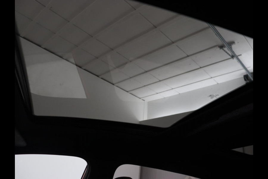 Ford Puma 1.0 EcoBoost Hybrid ST-Line X | Panoramadak | Stoel & stuurverwarming | Half leder | B&O Sound | Camera | Carplay | Adaptive cruise | Navigatie | Full LED | Digital Cockpit